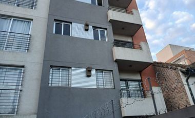 ALQUILER 2 AMBIENTES EN CASTELAR