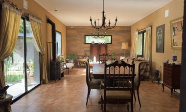 Casa en venta en barrio Alamo Alto-5 Amb-Galería-Pileta.