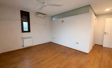 Casa en Alquiler 4 Dormitorios Barrio Jardin Claret Zona Norte