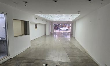 Local en Alquiler en Marcelo T de Alvear y Libertad.  Planta Baja: 6.60 x 22 m = 160 m².