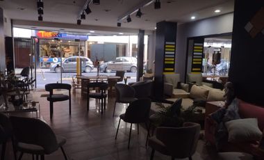 Local en Alquiler en Marcelo T de Alvear y Libertad.  Planta Baja: 6.60 x 22 m = 160 m².