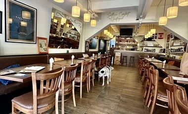TRASPASO RESTAURANTE CON LICENCIA DE ALCOHOL EN CONDESA