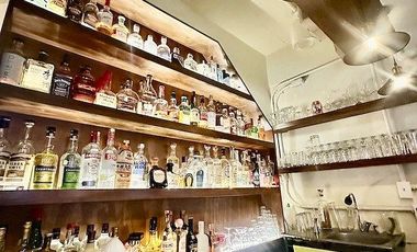 TRASPASO RESTAURANTE CON LICENCIA DE ALCOHOL EN CONDESA