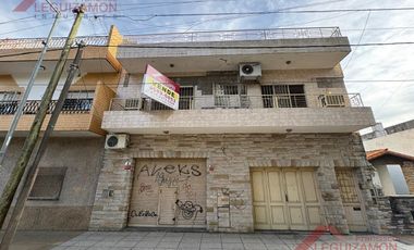 VENTA EN BLOCK – CASA   2 PH 3 AMBIENTES   LOCAL – LOMAS DEL MIRADOR – SOBRE AV. GENERAL PAZ