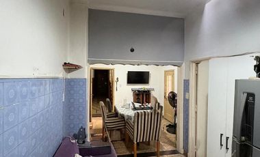 VENTA EN BLOCK – CASA   2 PH 3 AMBIENTES   LOCAL – LOMAS DEL MIRADOR – SOBRE AV. GENERAL PAZ