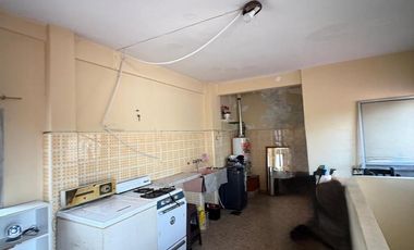 VENTA EN BLOCK – CASA   2 PH 3 AMBIENTES   LOCAL – LOMAS DEL MIRADOR – SOBRE AV. GENERAL PAZ