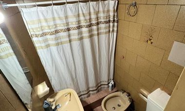 VENTA EN BLOCK – CASA   2 PH 3 AMBIENTES   LOCAL – LOMAS DEL MIRADOR – SOBRE AV. GENERAL PAZ