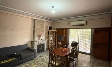 VENTA EN BLOCK – CASA   2 PH 3 AMBIENTES   LOCAL – LOMAS DEL MIRADOR – SOBRE AV. GENERAL PAZ