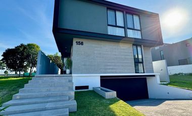 Casa en Venta, Arauca Residencial, Zapopan, Zona Real, Residencia de Lujo