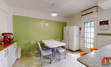 Duplex de 5 Ambientes en Venta en Olivos zona Unicenter
