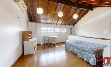 Duplex de 5 Ambientes en Venta en Olivos zona Unicenter