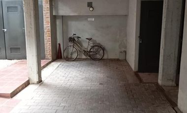 Cochera cubierta    en planta  baja   en Venta  en San Isidro