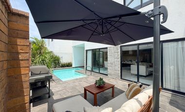 CASA CON ALBERCA EN VENTA EN PUNTA TIBURON