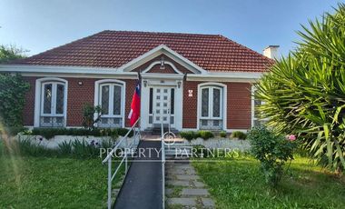 Encantadora casa estilo tradicional en el corazón de Ñuñoa.