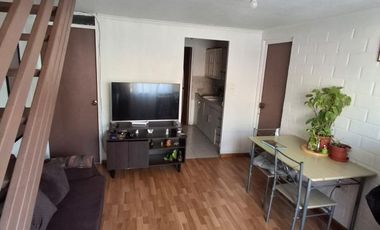 HERMOSA CASA DE 2D/1B A PASOS DE LIDER QUILICURA