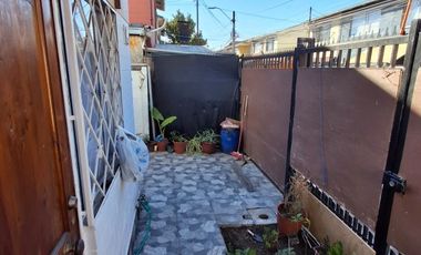 HERMOSA CASA DE 2D/1B A PASOS DE LIDER QUILICURA