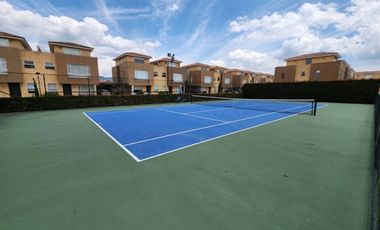 ARRIENDO de CASA RESIDENCIAL en CHIA
