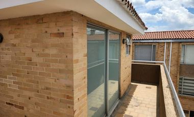 ARRIENDO de CASA RESIDENCIAL en CHIA