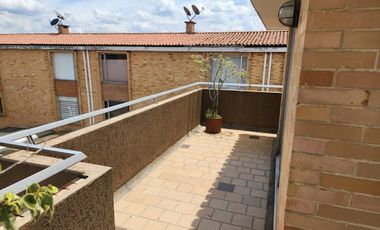 ARRIENDO de CASA RESIDENCIAL en CHIA