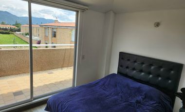 ARRIENDO de CASA RESIDENCIAL en CHIA