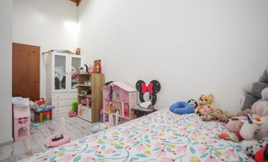 Casa en venta 5 ambientes en Villa Adelina