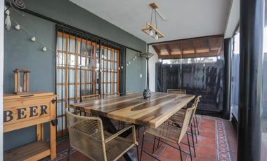 Casa en venta 5 ambientes en Villa Adelina