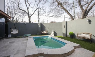 Casa en venta 5 ambientes en Villa Adelina