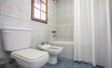Casa en venta 5 ambientes en Villa Adelina