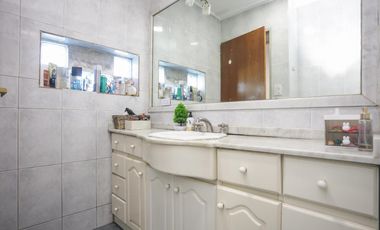 Casa en venta 5 ambientes en Villa Adelina