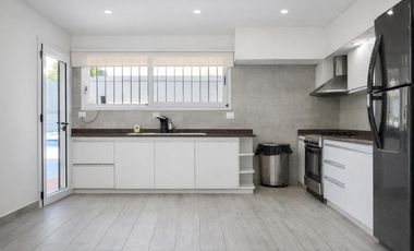 Casa en venta 5 ambientes en Villa Adelina