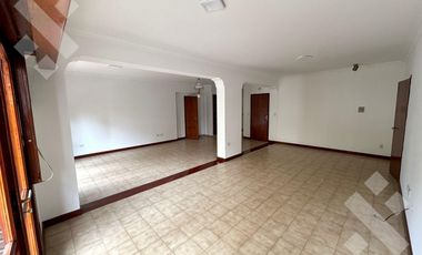 ALQUILER Departamento 4 habitaciones - Barrio Centro Neuquén