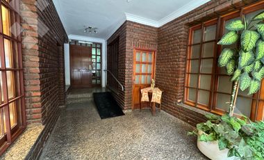 ALQUILER Departamento 4 habitaciones - Barrio Centro Neuquén