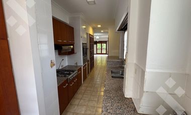 ALQUILER Departamento 4 habitaciones - Barrio Centro Neuquén
