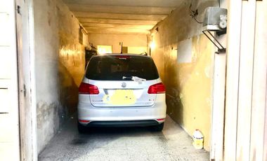 Casa  con 2 locales en Villa Dominico