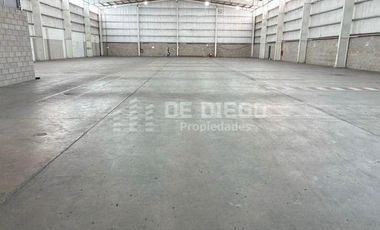 Deposito de 1759 m2 en alquiler con oficinas dentro de predio con seguridad Carapachay Vicente Lopez