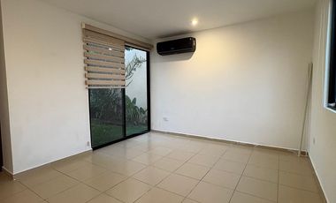 CASA EN RENTA MERIDA, CHOLUL, PRIVADA CUMBRES NOVONORTE, DISPONIBLE.