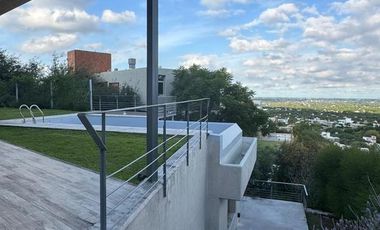 Alquiler de casa de categoría en La Rufina