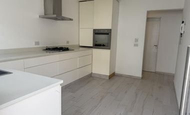 RESERVADA - Alquiler casa 4 amb jardin/parr/terraza en Martinez