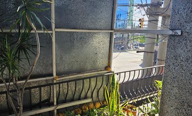 Esquina comercial 197 y panamericana 150 mts  1 piso por escalera