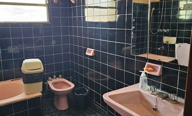 Esquina comercial 197 y panamericana 150 mts  1 piso por escalera