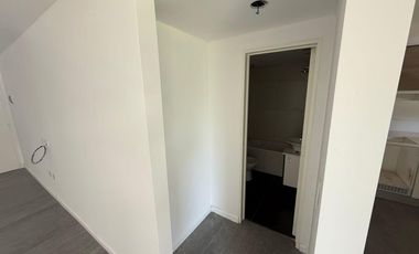 Departamento en Canning Center