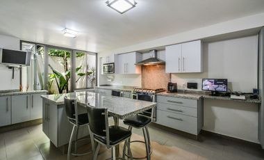 VENTA CASA EN JARDINES DEL PEDREGAL