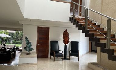 Espectacular casa en renta en Lomas Country