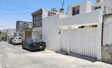 Casa en Venta, Viveros de la Loma, 3 Recámaras.