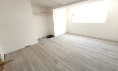 Casa en Venta, Viveros de la Loma, 3 Recámaras.