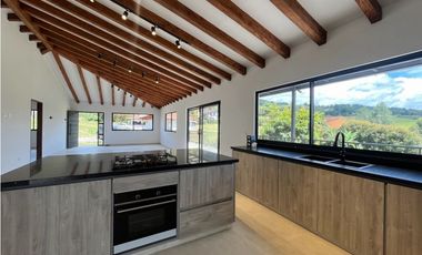 Casa en Arriendo en vía San Antonio - La Ceja