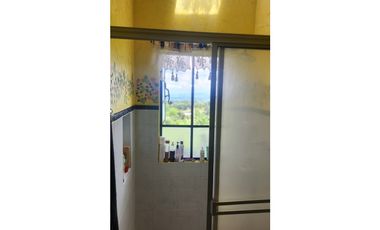 Finca independiente para la venta enla Via Arabia-Betulia!!!