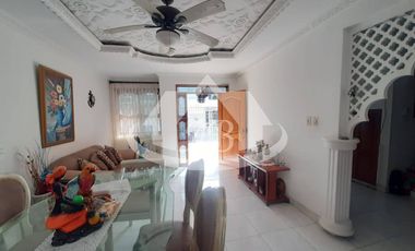 CASA EN ARRIENDO BARRIO LACHARME | 182