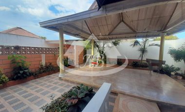 CASA EN ARRIENDO BARRIO LACHARME | 182