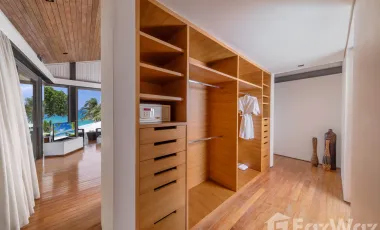 Oceanfront Family home